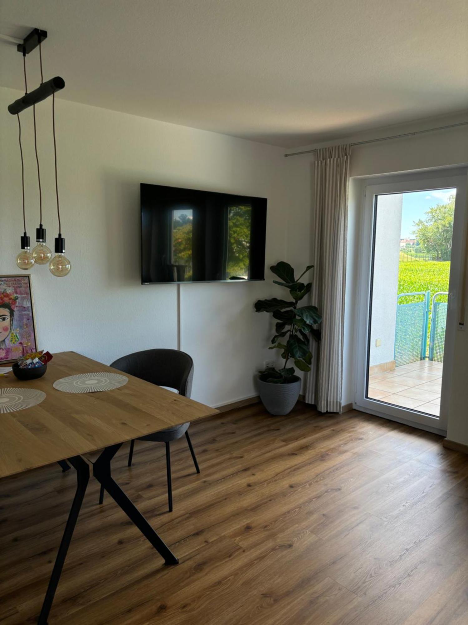 Stilvolles Ferienapartment Am Thermalbad Mit Blick In Die Natur 바트사울가우 외부 사진